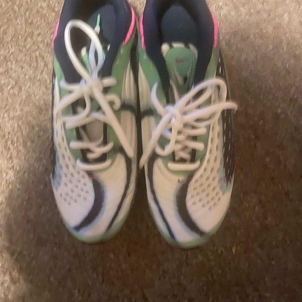 Nike White and Green Sneakers